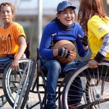 استراتيجيات تأهيل الأشخاص ذوي الإعاقة رياضياً